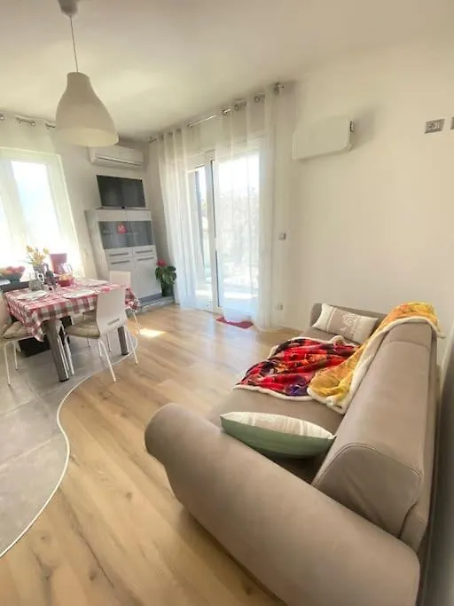 Il Giardino Dei Ciliegi Apartment Colico