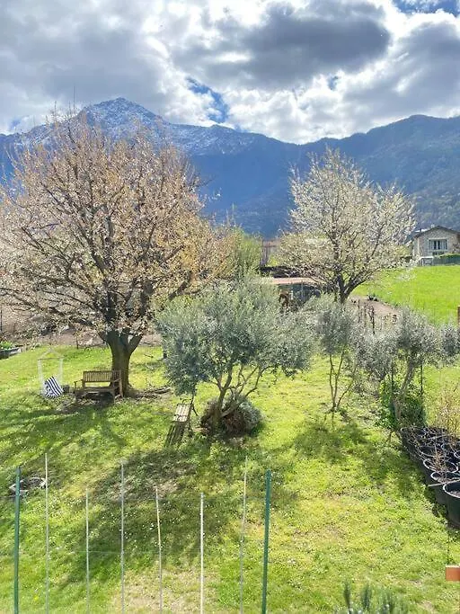 Il Giardino Dei Ciliegi Apartment Colico
